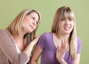 13 Classic Mommy Moves That Send Teens Shrieking In Total Embarrassment