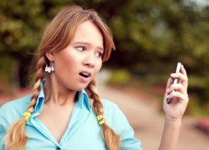 10 Embarrassing Things Moms Do To Their Teens Online